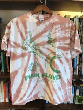 NWT Junk Food Clothing Pink Floyd Knebworth 75 tie dye graphic band tee Medium